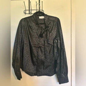 NWT Six Fifty Womens M Freya Black‎ Leopard Embossed Print Necktie button sleeve